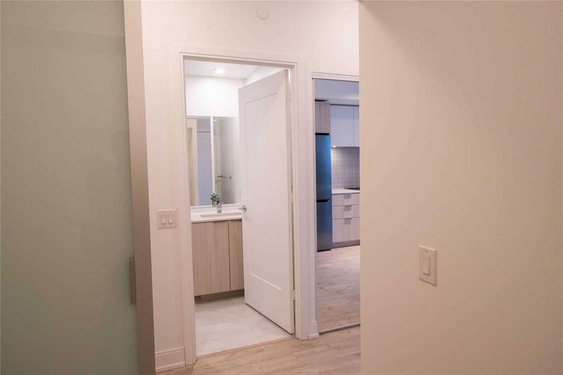 Preview image for 70 Annie Craig Dr #803, Toronto