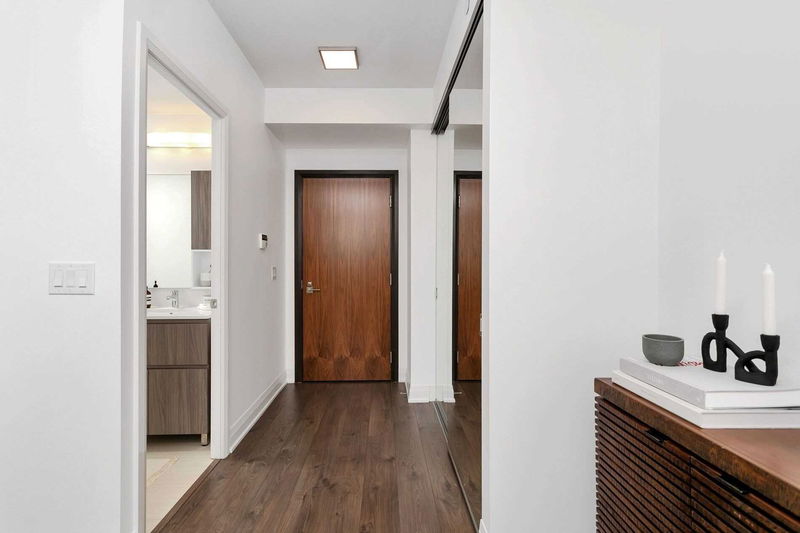 Preview image for 36 Park Lawn Rd N #3706, Toronto