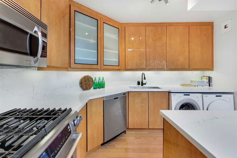 Preview image for 437 Roncesvalles Ave #438, Toronto
