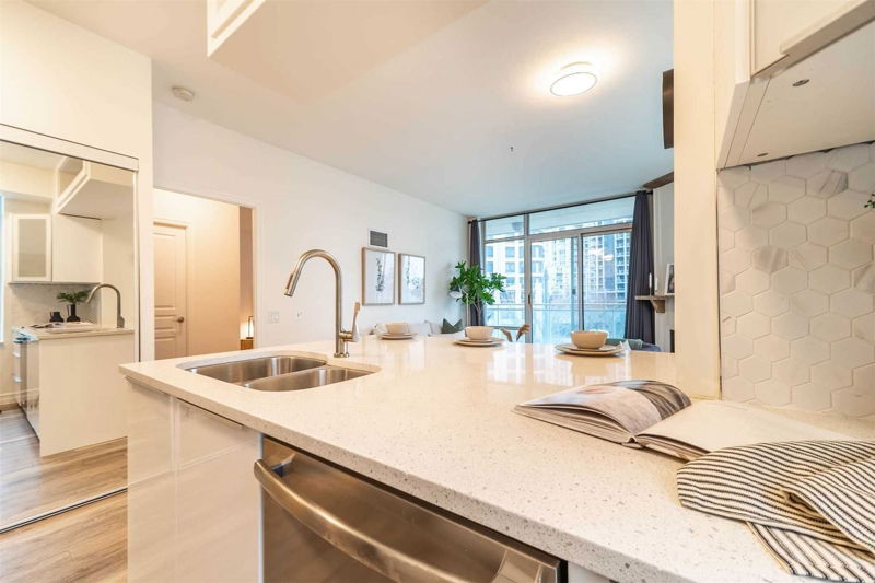 Preview image for 5 Marine Parade Dr #312, Toronto