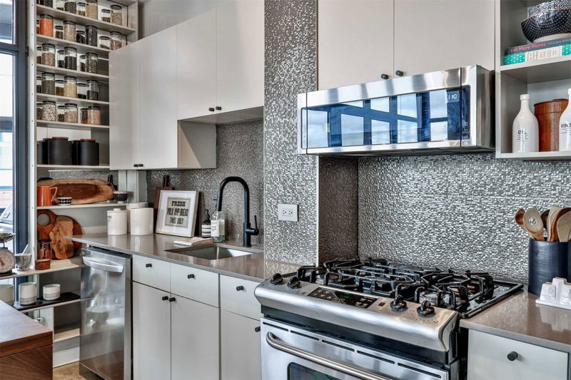 Preview image for 369 Sorauren Ave #602, Toronto