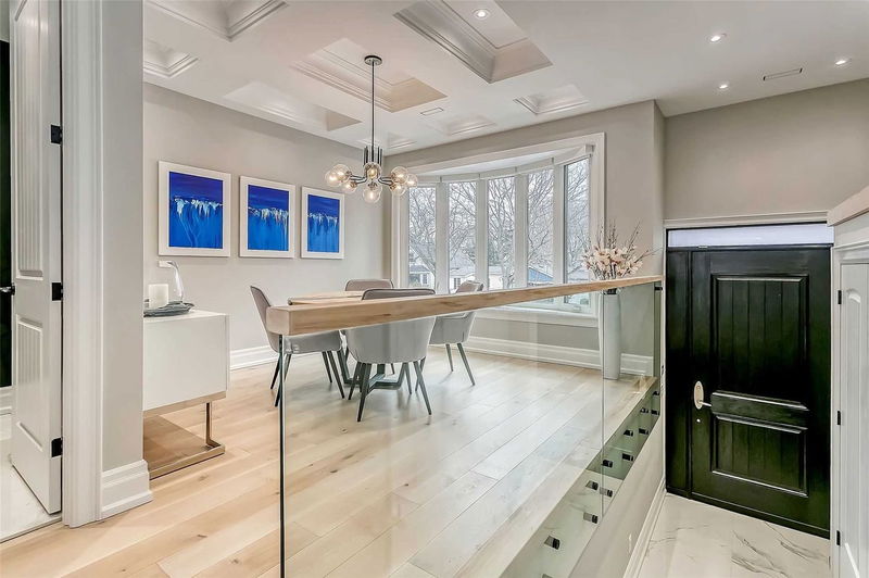 Preview image for 20 Garden Pl, Toronto