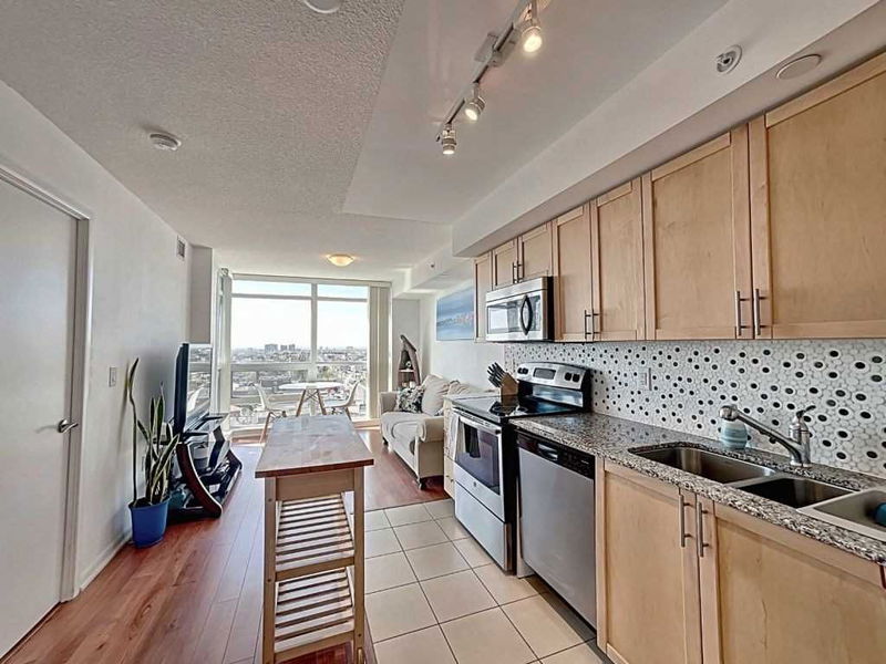 Preview image for 830 Lawrence Ave W #1108, Toronto