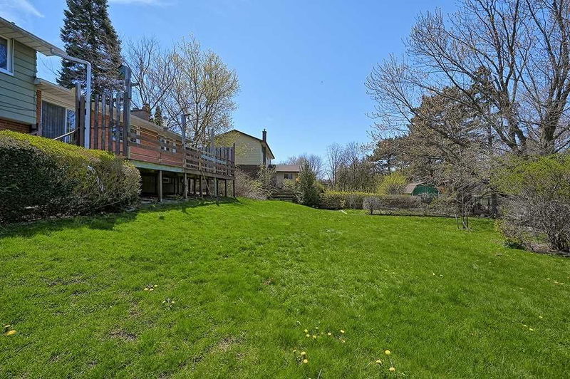 Preview image for 1195 Willowbrook Dr, Oakville