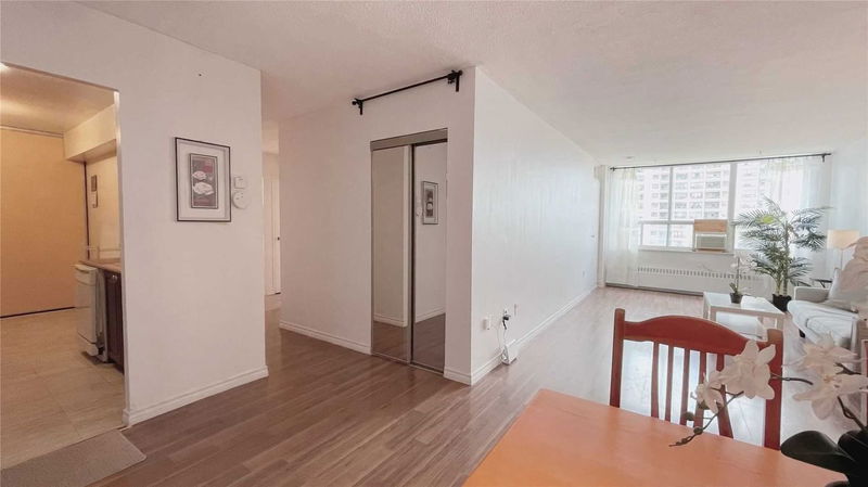 Preview image for 370 Dixon Rd #902, Toronto