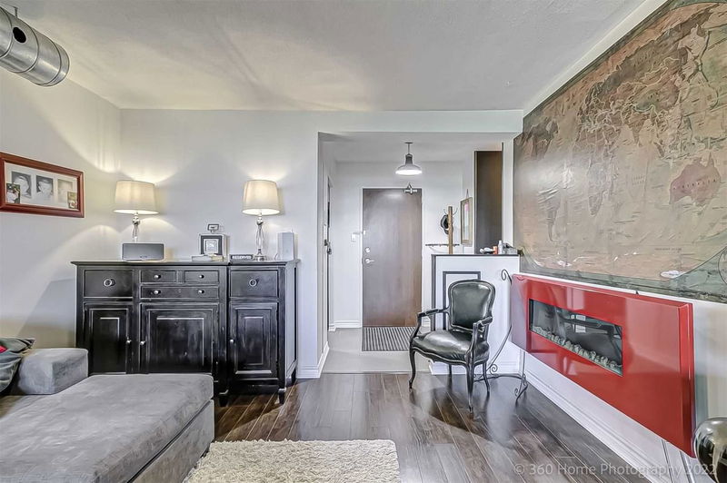 Preview image for 714 The West Mall Rd #408, Toronto