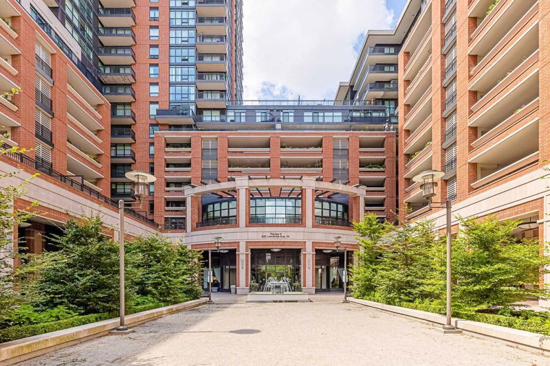 Preview image for 830 Lawrence Ave W #421, Toronto