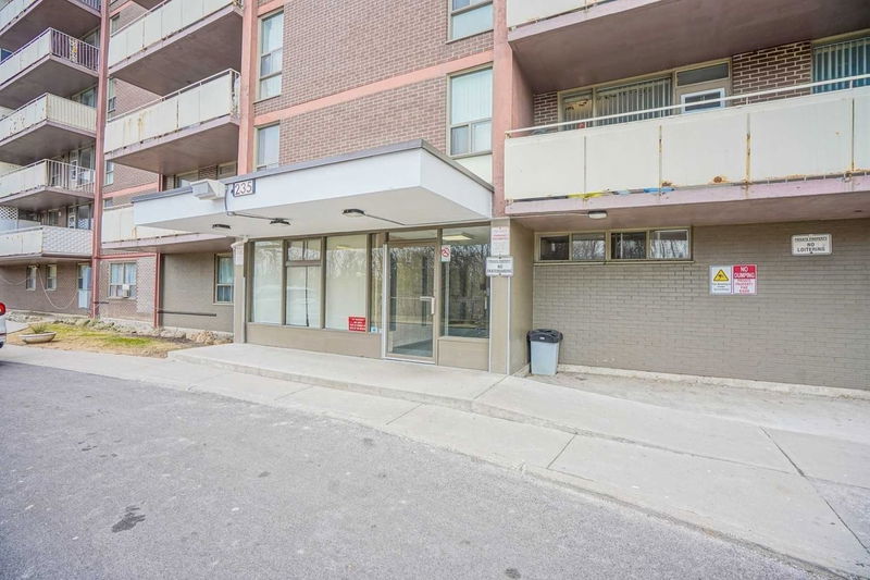 Preview image for 235 Grandravine Dr #1002, Toronto