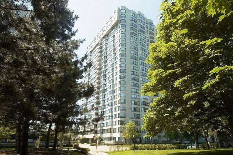 Preview image for 1 Aberfoyle Cres #210, Toronto