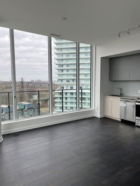 Preview image for 4208 Dundas St W #812, Toronto