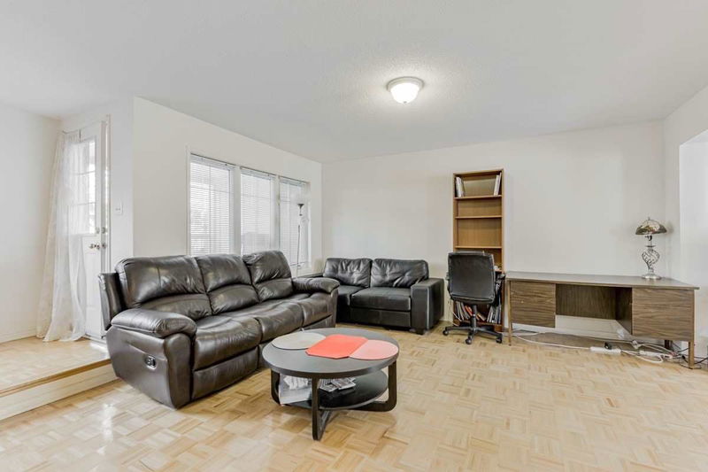 Preview image for 365 Murray Ross Pkwy #53, Toronto