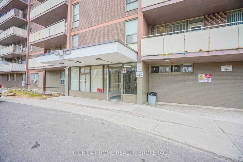 Preview image for 235 Grandravine Dr #1002, Toronto