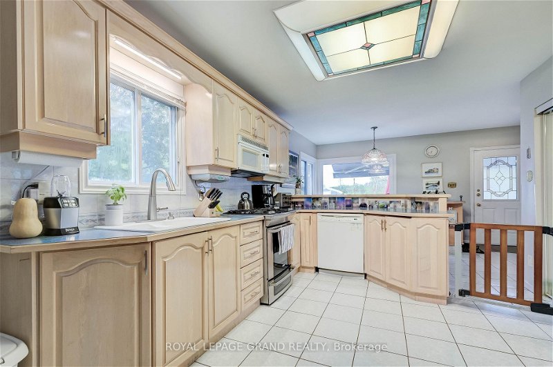Preview image for 89 Bankfield Dr, Toronto