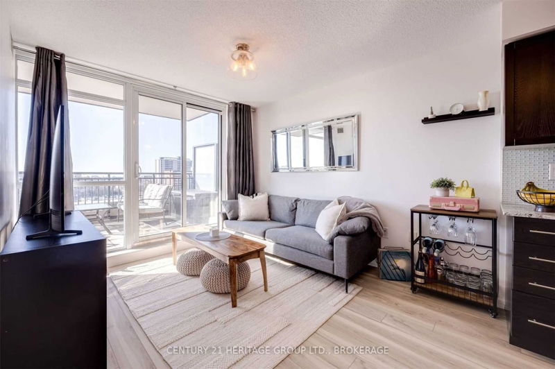 Preview image for 830 Lawrence Ave W #737, Toronto