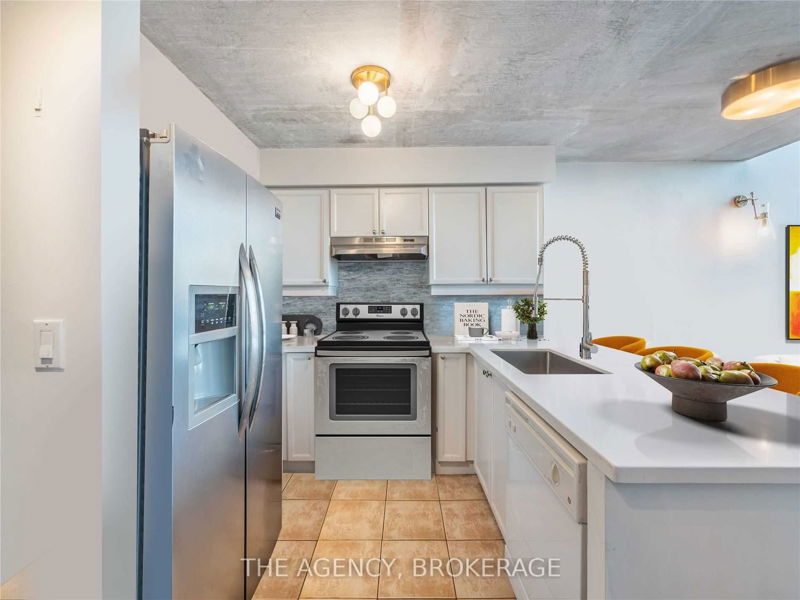 Preview image for 250 Manitoba St #521, Toronto