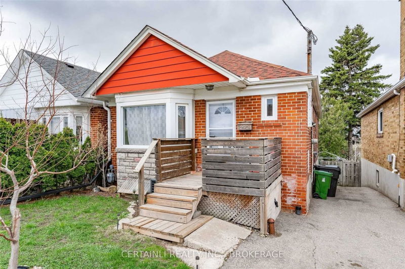 Preview image for 292 Scott Rd, Toronto