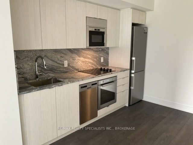Preview image for 5 Mabelle Ave #235, Toronto