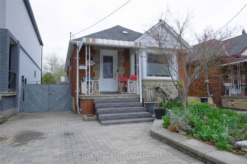 Preview image for 329 Hopewell Ave, Toronto