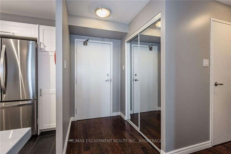 Preview image for 3845 Lake Shore Blvd W #1107, Toronto