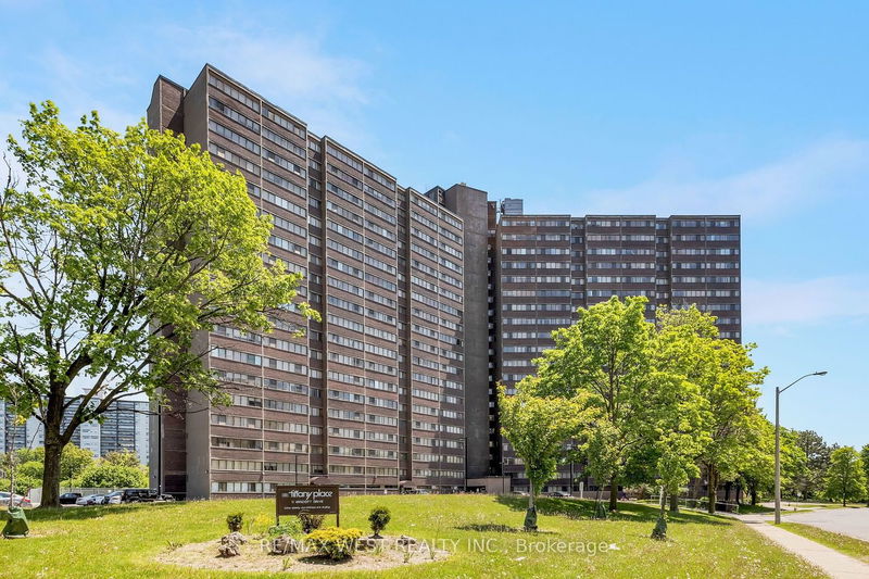 Preview image for 11 Wincott Dr #303, Toronto