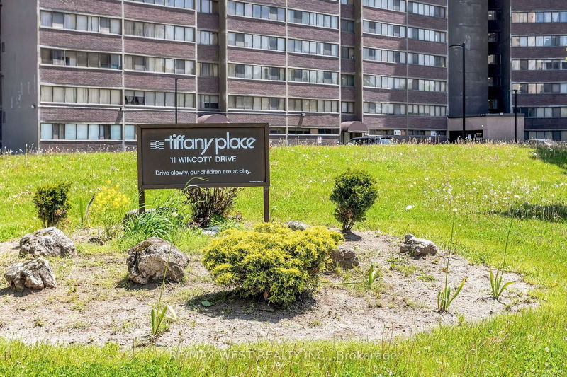 Preview image for 11 Wincott Dr #303, Toronto