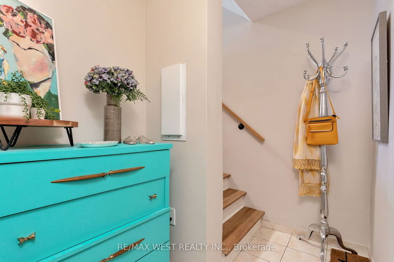 Preview image for 11 Wincott Dr #303, Toronto