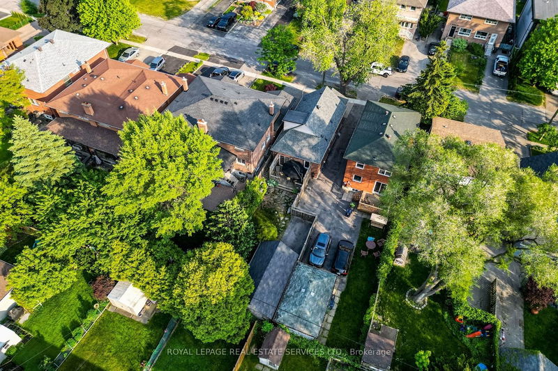 Preview image for 60 Woodbury Rd, Toronto