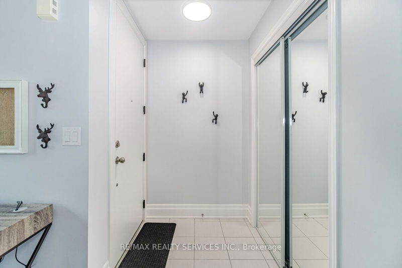 Preview image for 138 Widdicombe Hill Blvd #723, Toronto