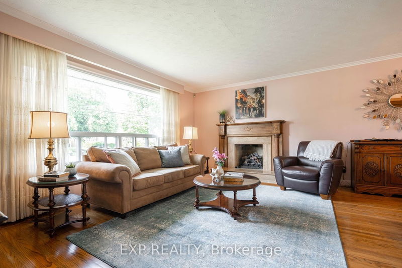 Preview image for 220 Renforth Dr, Toronto