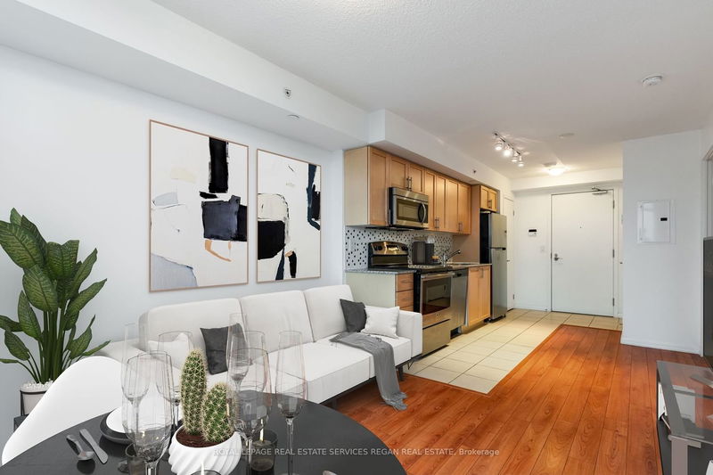 Preview image for 830 Lawrence Ave W #1108, Toronto