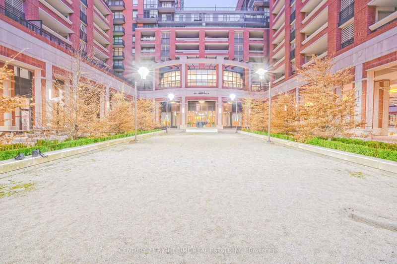 Preview image for 830 Lawrence Ave W #442, Toronto