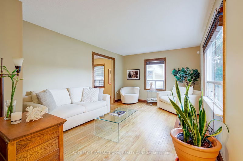 Preview image for 16 Smith Cres, Toronto