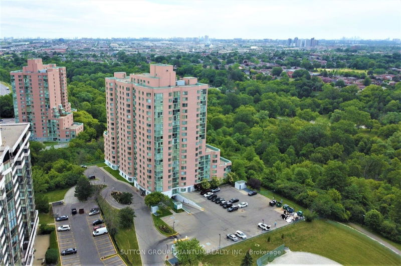 Preview image for 41 Markbrook Lane #314, Toronto