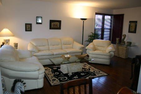 Preview image for 39B Newington Cres, Toronto