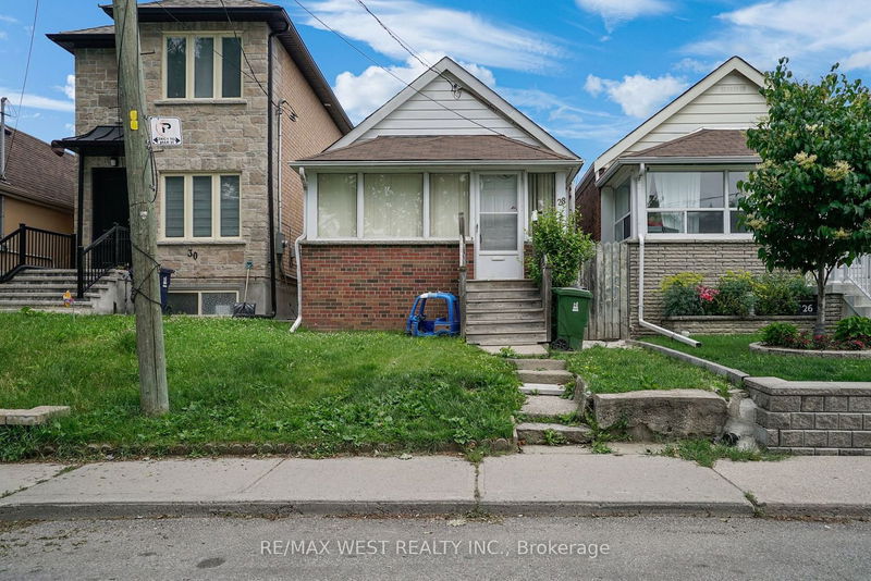 Preview image for 28 Cayuga Ave, Toronto