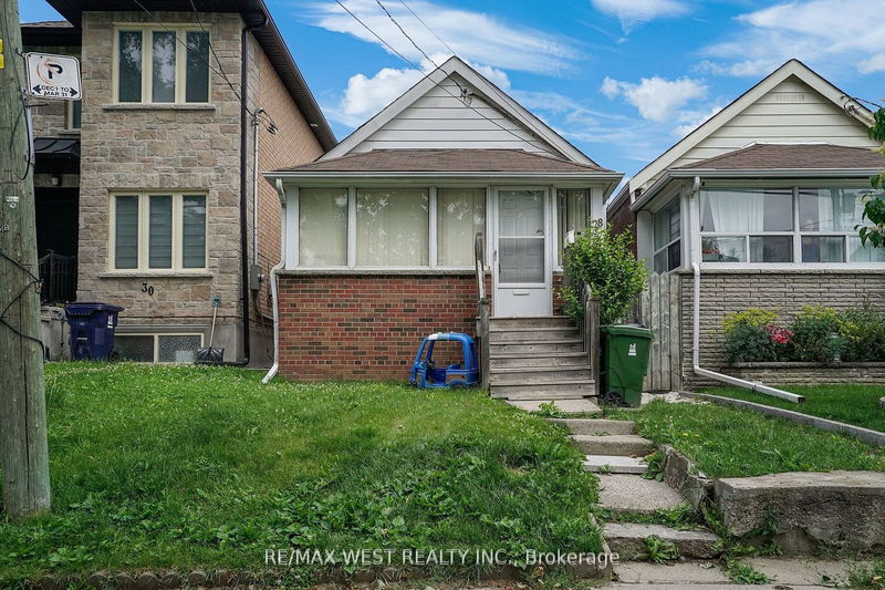 Preview image for 28 Cayuga Ave, Toronto