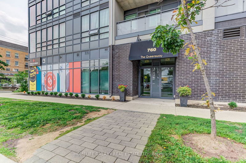 Preview image for 760 The Queens Way #212, Toronto