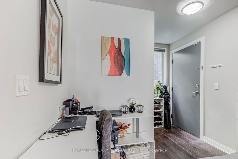 Preview image for 760 The Queens Way #212, Toronto
