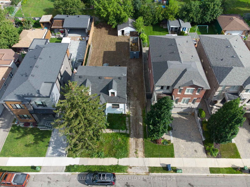 Preview image for 1156 Glengrove Ave, Toronto