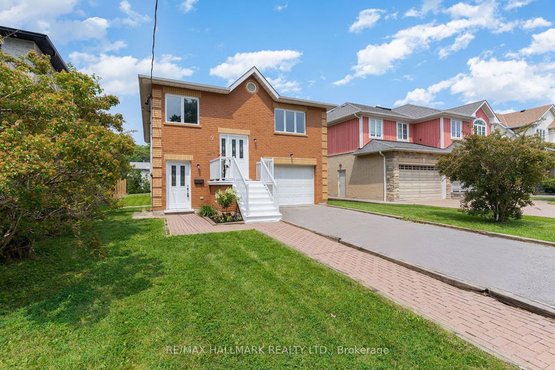Preview image for 9 Shamrock Ave, Toronto