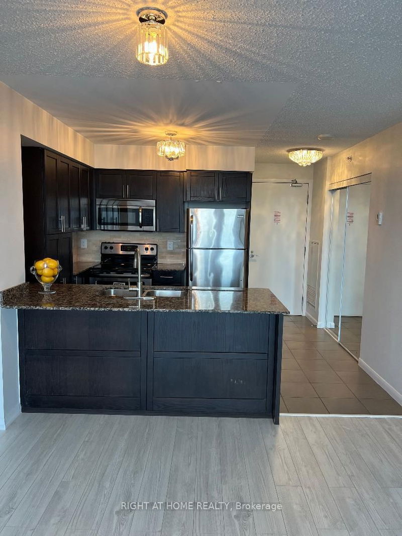 Preview image for 800 Lawrence Ave W #415, Toronto