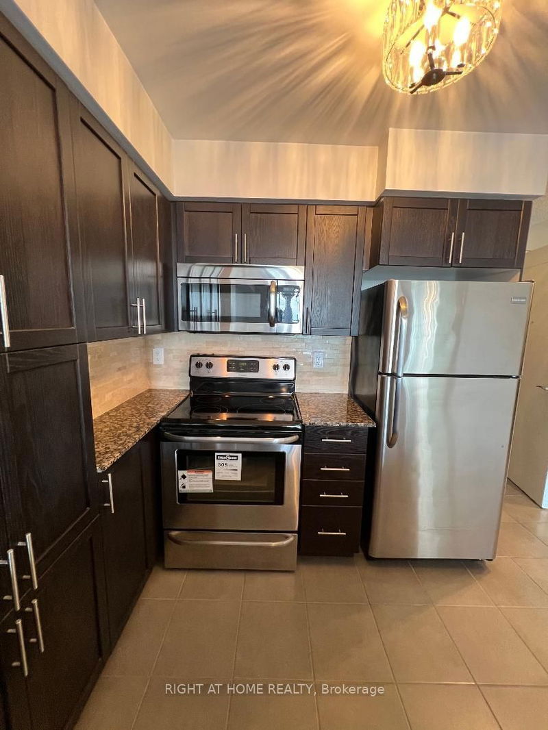 Preview image for 800 Lawrence Ave W #415, Toronto