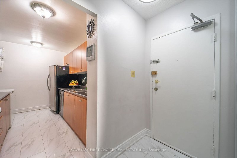 Preview image for 370 Dixon Rd #404, Toronto
