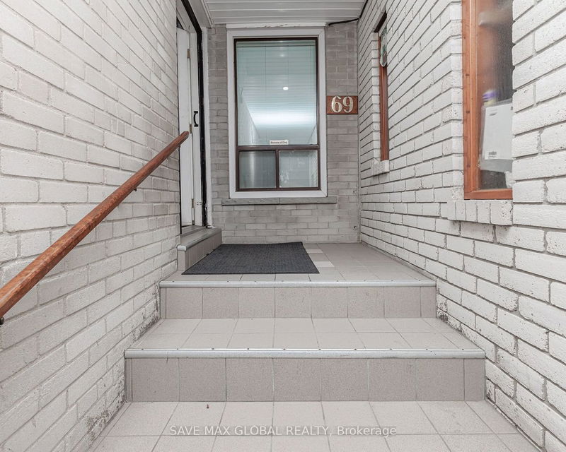 Preview image for 69 Alhart Dr, Toronto