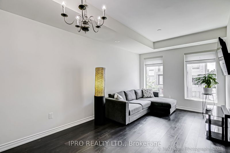 Preview image for 11 Applewood Lane #240, Toronto