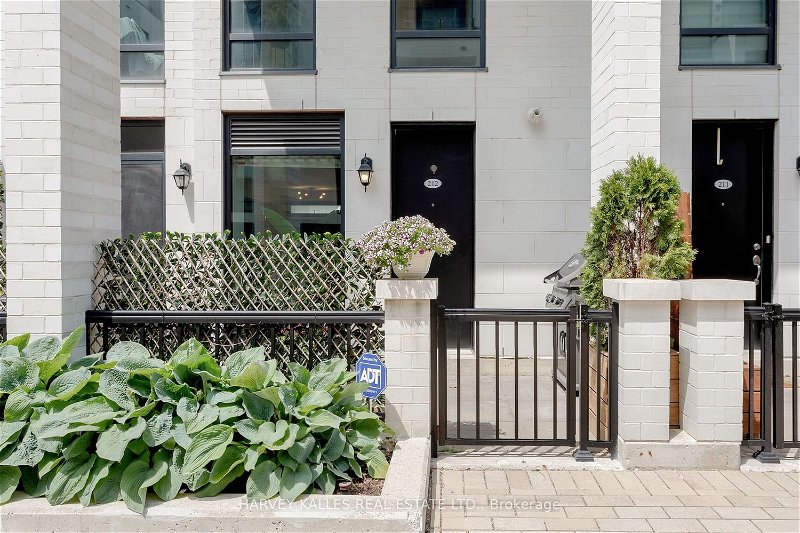Preview image for 134 Widdicombe Hill Blvd #212, Toronto