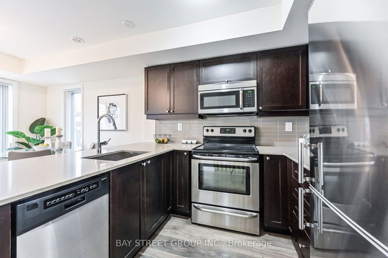 Preview image for 175 William Duncan Rd #3, Toronto