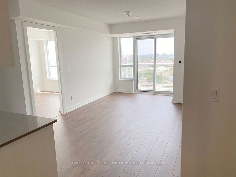 Preview image for 10 Wilby Cres #2001, Toronto
