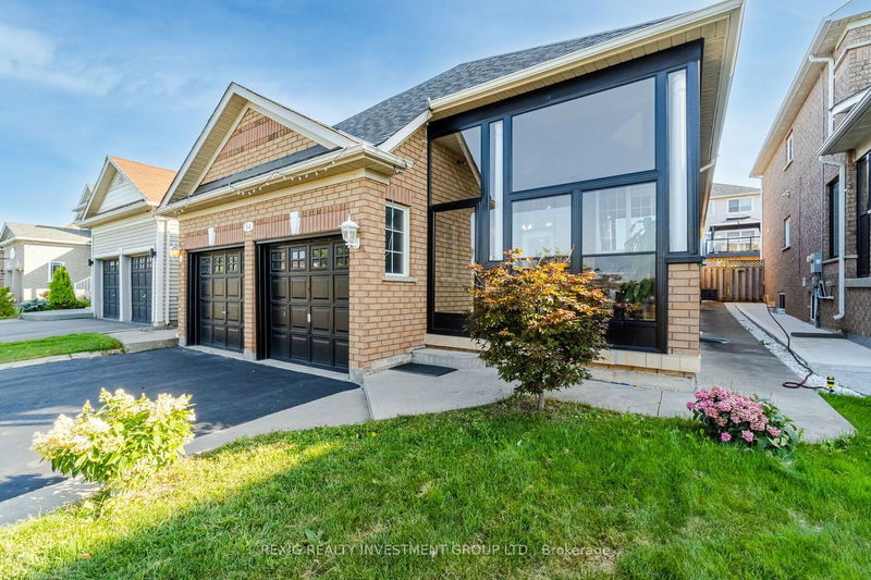 Preview image for 54 Fletchers Creek Blvd, Brampton