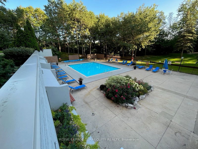 Preview image for 250 Scarlett Rd #510, Toronto